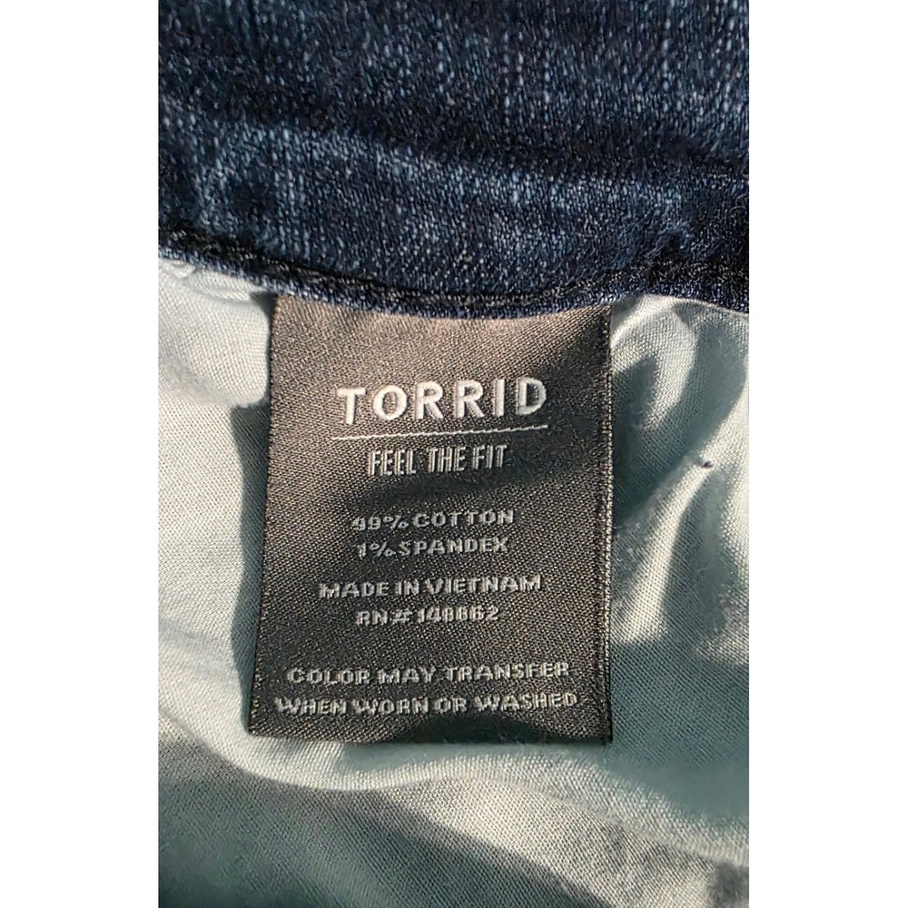 Torrid Feel The Fit Dark Wash Cuffed Denim Shorts Womens 20 Plus Size Stretch - Picture 4 of 5